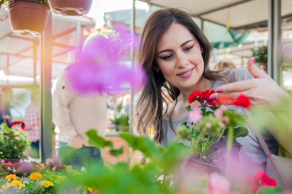 Who Buys Flowers from Flora Shops?